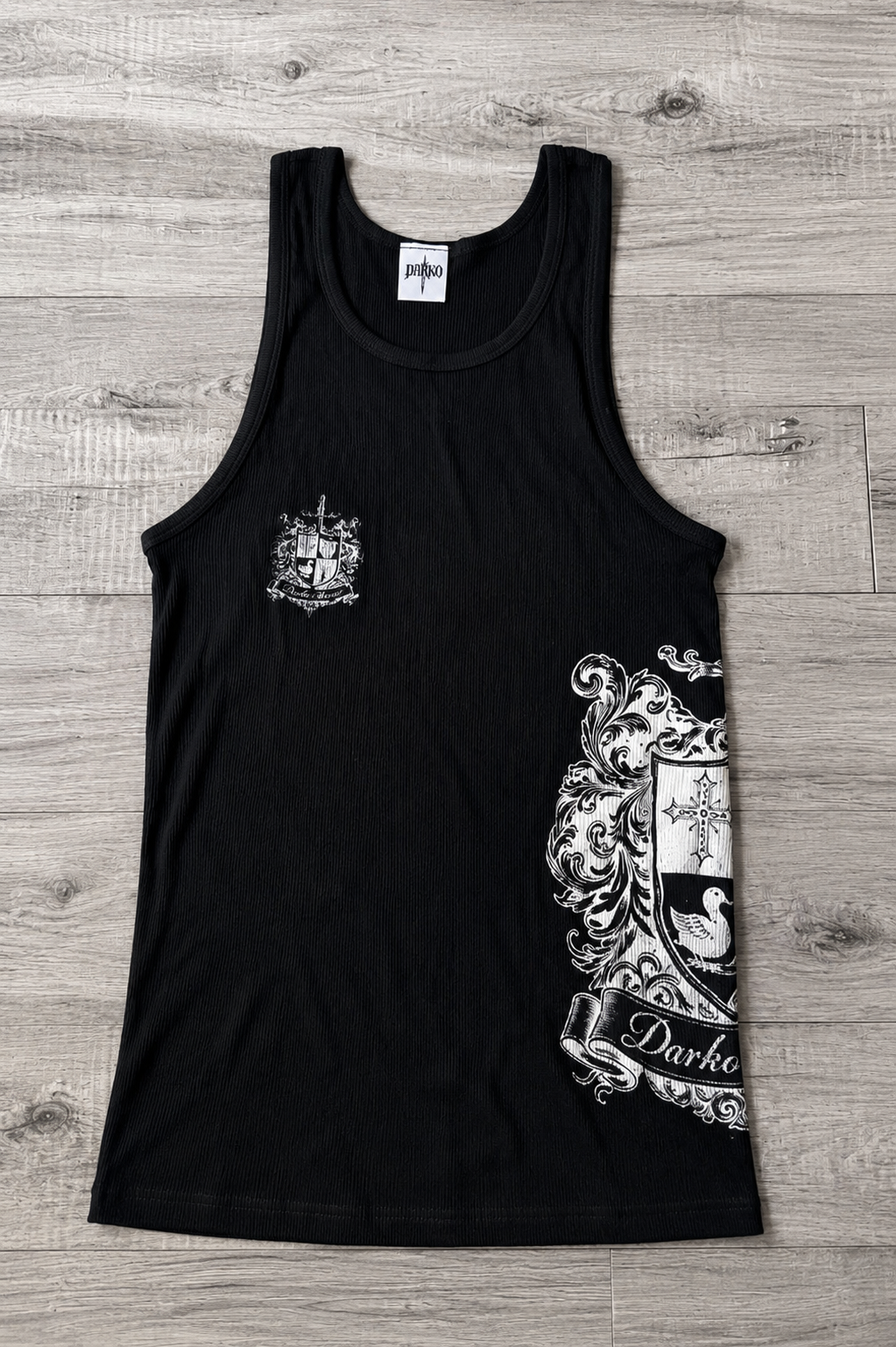 Darko crest tank