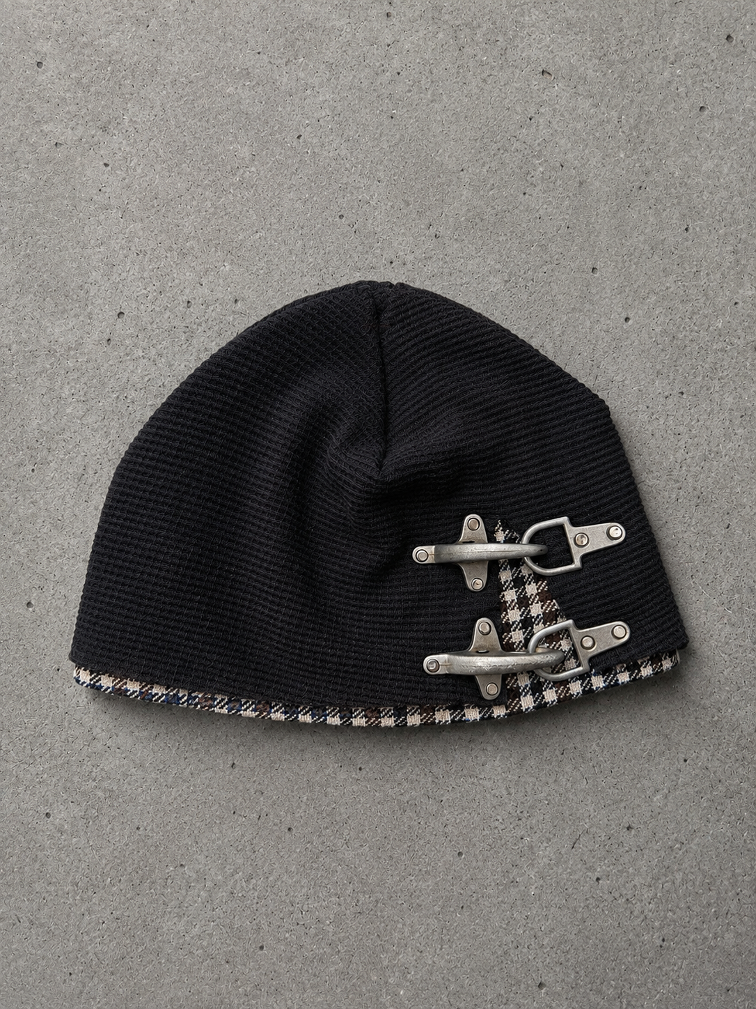 Clasp beanie